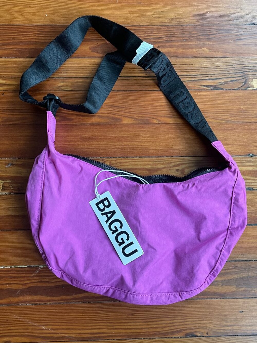 Baggu Extra Pink Medium Crescent NWT